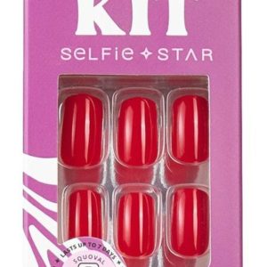 Selfie Star Short Length Nails Kit Real Red