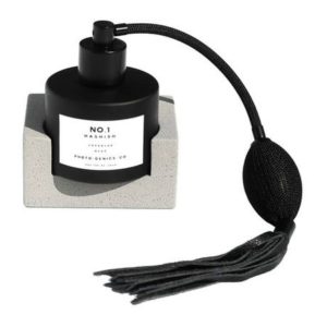 Photo/Genics + Co No.1 Hashish Interior Mist